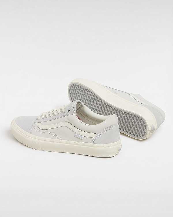 White Vans Old Skool Men Skate Shoes | VN2138564