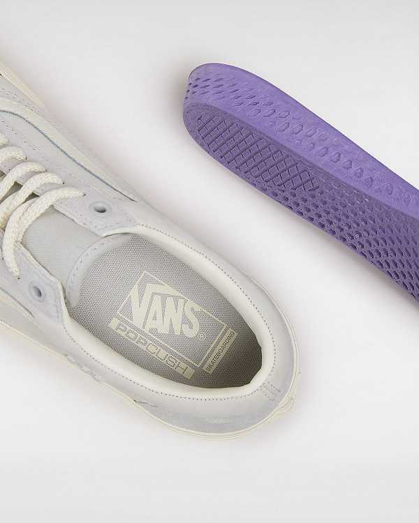 White Vans Old Skool Women Skate Shoes | VN2547109